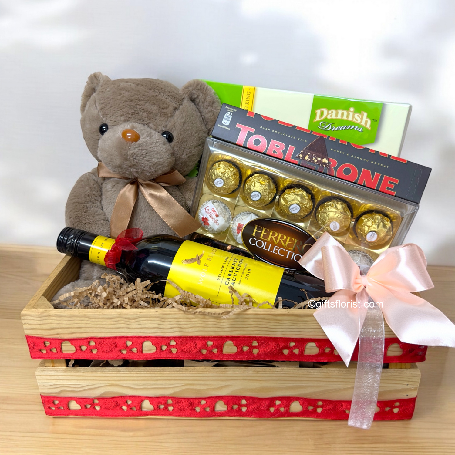 2025VDG1-Valentine's Treasure Hamper