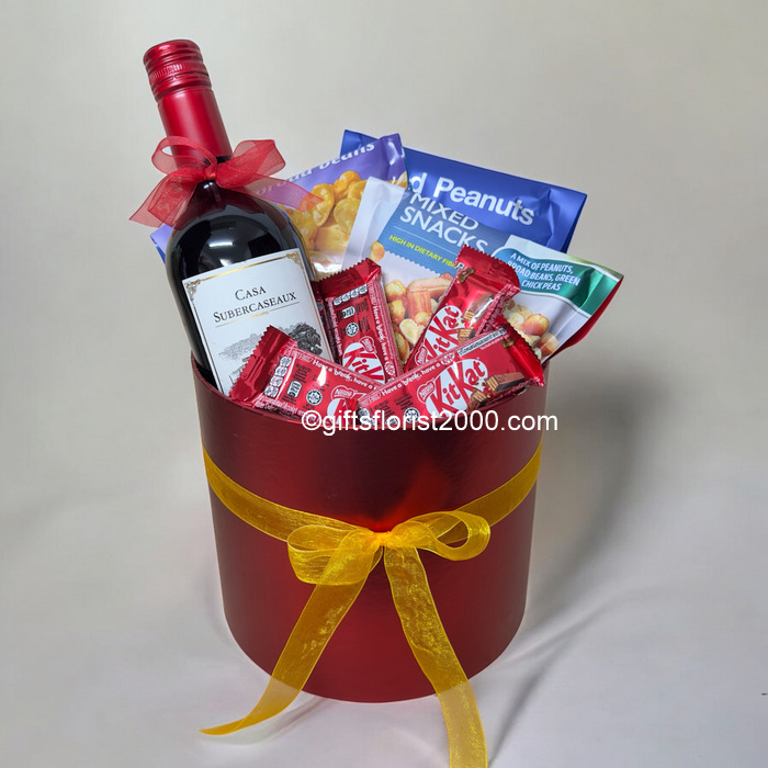 2025VDG4: Premium Wine & Snack Gift Hamper